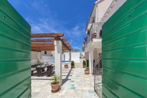 objects/3236/149188_Villa in Povlja, Brac (22).jpg